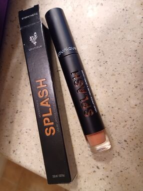 Younique Lipstick & Bag